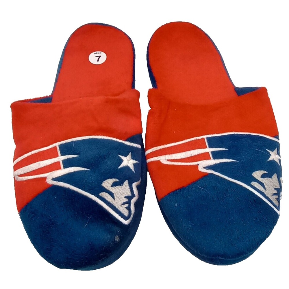 New England Patriots NFL Mens S 7-8 Plush Slide Slippers Red Blue House Shoes